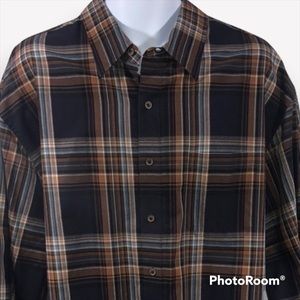 Van Heusen men’s button down dress shirt size XXL 18 / 18 1/2